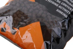 Carp Zoom Feeding Black Halibut Pellets 800gr 20mm