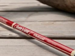 Patriot Pikehound Hyrräkelavapa 239cm <120g -Visgear Verkoop d5f7cae1596eb70a