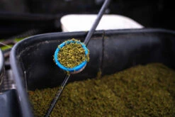 Sonubaits Pro Groundbait Lokvoer Thatchers Green (900g) -Visgear Verkoop f2d69a6ec8e0d298